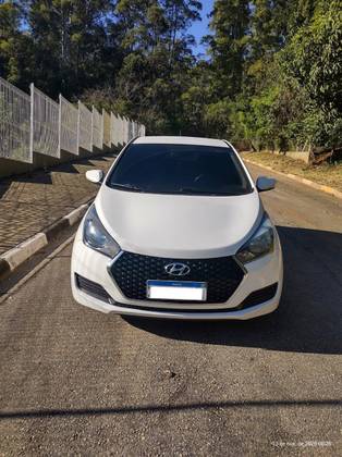 HYUNDAI HB20 1.0 COMFORT 12V FLEX 4P MANUAL